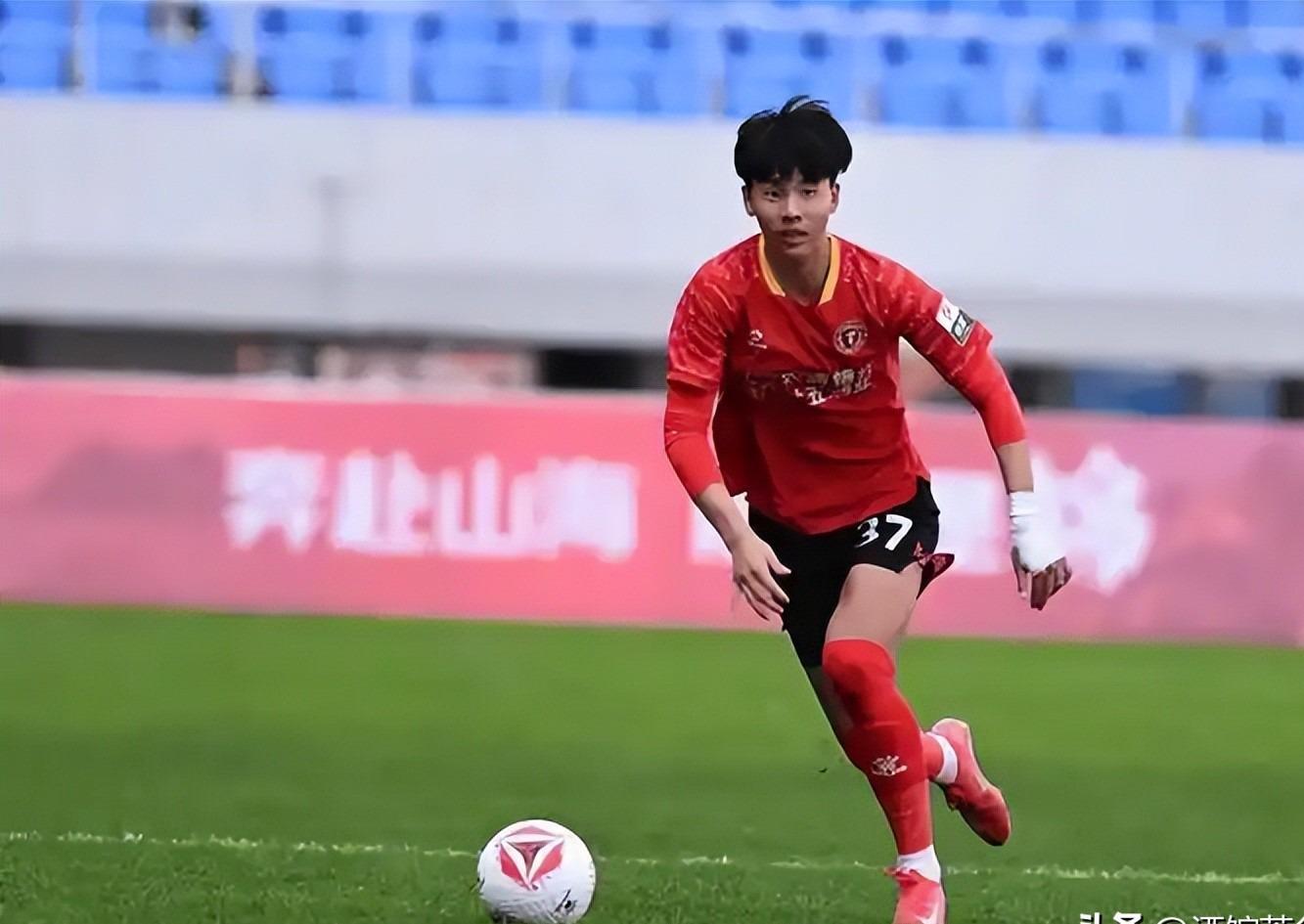 app下载-原来他俩是父子，父亲是国安名宿，儿子是U18新秀 已登陆英超球队